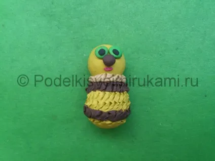 Джміль з пластиліну