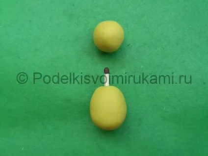 Джміль з пластиліну