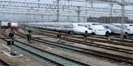 Сінкансен »- японський надшвидкісний потяг (Сучасні поїзди« Сінкансен ») Сінкансен »- японський надшвидкісний потяг