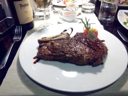 Смартфон philips xenium w8555
