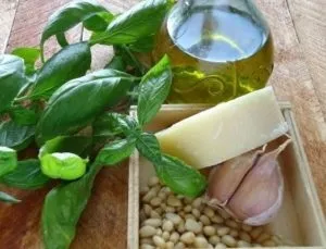 Соус «песто» в домашніх умовах покроковий рецепт з фото (рецепт) Соус «песто» в домашніх умовах покроковий рецепт з фото