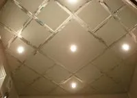 Скляна стеля