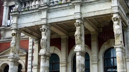 Садиба Биково Смелаская церква і головний будинок (садиба) Садиба Биково Смелаская церква і головний будинок