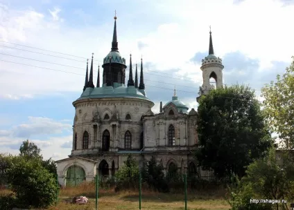 Садиба биків і псевдоготична Смелаская церква в Підмосков'ї (садиба) Садиба биків і псевдоготична Смелаская церква в Підмосков'ї