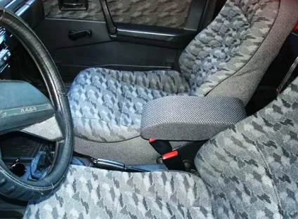 Установка підлокітника на ваз 2109 своїми руками (установка підлокітника своїми руками) Установка підлокітника на ваз 2109 своїми руками