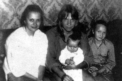 Валерій кипелов - біографія, фото, пісні, особисте життя і останні новини 2017 (фото) Валерій кипелов - біографія, фото, пісні, особисте життя і останні новини 2017