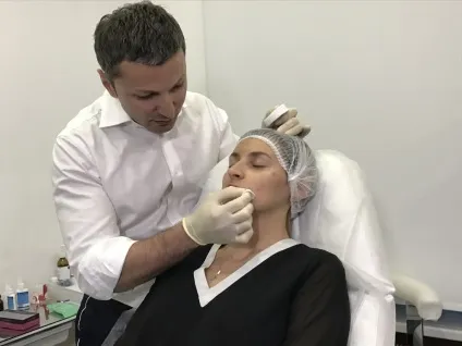 Збільшення губ особистий досвід (ін'єкції в губи) Збільшення губ особистий досвід