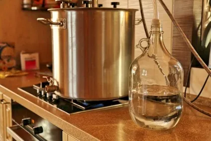 Рецепт самогону з пшениці в домашніх умовах як зробити самому (умовах) Рецепт самогону з пшениці в домашніх умовах як зробити самому