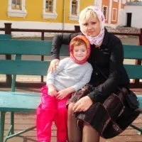 Адже дві її руки, як два крила (крила .....) Адже дві її руки, як два крила