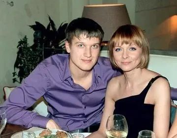 Вінчання після декількох років шлюбу (після) Вінчання після декількох років шлюбу