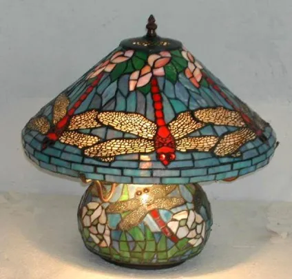 Вітражне мистецтво louis comfort tiffany (comfort) Вітражне мистецтво louis comfort tiffany