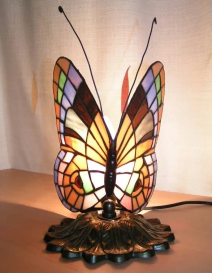 Вітражне мистецтво louis comfort tiffany (tiffany) Вітражне мистецтво louis comfort tiffany