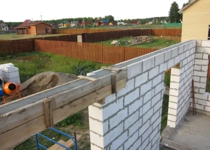 В яких випадках потрібен армопояс і як його правильно зробити, будівництво та ремонт (випадках) В яких випадках потрібен армопояс і як його правильно зробити, будівництво та ремонт