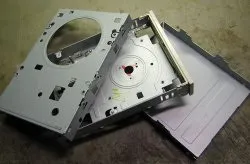 Друге життя флоппі-дисковода повний узч з дбж (tda1557, lm1036, ka2281) - журнал практичної (частини) Друге життя флоппі-дисковода повний узч з дбж (tda1557, lm1036, ka2281) - журнал практичної