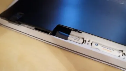 Розтин клавіатури logitech illuminated k800 (logitech) Розтин клавіатури logitech illuminated k800