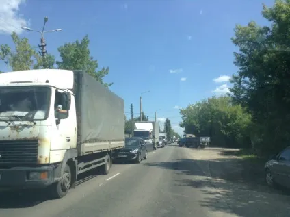 У тулі через пробила бак фури перекрили рух тульські новини (фури) У тулі через пробила бак фури перекрили рух тульські новини