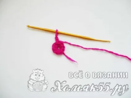 В'язана игольница гачком