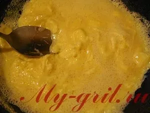 Яєчня-брехуха scrambled eggs