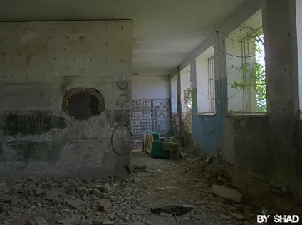 Занедбані будинки біля крилосовского кар'єра (біля) Занедбані будинки біля крилосовского кар'єра