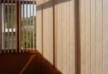 Жалюзі на балкон які краще, рулонні штори на лоджію, балконні вікна і фото, розсувні 6 метрів (балкон) Жалюзі на балкон які краще, рулонні штори на лоджію, балконні вікна і фото, розсувні 6 метрів