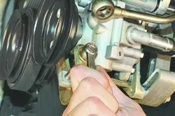 Заміна насоса гідропідсилювача рульового управління chery amulet (рульового) Заміна насоса гідропідсилювача рульового управління chery amulet