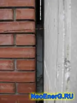 Заповнення і утеплення міжстінових пустот пензлем - огляд та відгуки про будівельні компанії і (пустот) Заповнення і утеплення міжстінових пустот пензлем - огляд та відгуки про будівельні компанії і