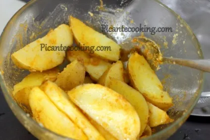 Запечена картопля зі спеціями і сиром, picantecooking