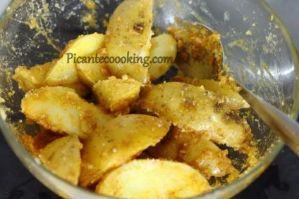 Запечена картопля зі спеціями і сиром, picantecooking