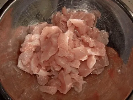Запечена картопля з філе курки і сиром (курки) Запечена картопля з філе курки і сиром