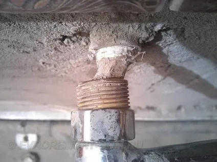 закріпити змішувач