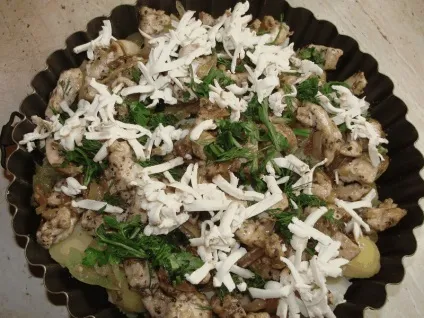 Запечена картопля з філе курки і сиром (філе) Запечена картопля з філе курки і сиром