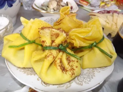 Закуски з млинців з різноманітними начинками (закуски) Закуски з млинців з різноманітними начинками