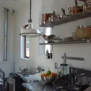 Жити в гаражі - із задоволенням (гараж Сьогодні показуємо) Жити в гаражі - із задоволенням