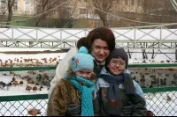 Жива огорожа від сусідів))), краса, заміське життя (дівочий виноград відразу) Жива огорожа від сусідів))), краса, заміське життя