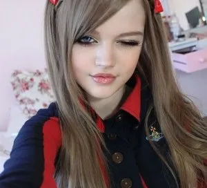 Жива лялька, щасливий десерт