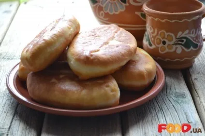 Смажені пиріжки з лівером і картоплею - кулінарні рецепти на (пиріжки) Смажені пиріжки з лівером і картоплею - кулінарні рецепти на