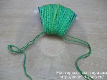 Зимова шапочка з бубонами з меланжу, «майстрам і майстриням» (шапочка) Зимова шапочка з бубонами з меланжу, «майстрам і майстриням»