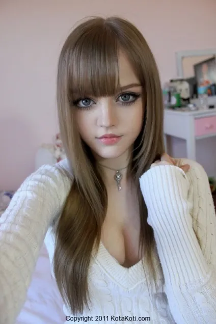 Жива лялька, щасливий десерт