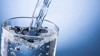 Чи знаєте ви, скільки калорій у воді (калорій) Чи знаєте ви, скільки калорій в воді