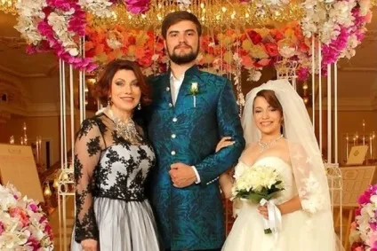 Роза Сябітова - біографія, особисте життя, фото, чоловік, дочка і останні новини 2017 (скільки років троянді Сябітової) Роза Сябітова - біографія, особисте життя, фото, чоловік, дочка і останні новини 2017