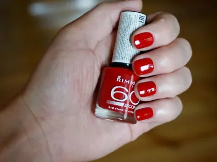 Rimmel, червоний лак, манікюр, лак, 60 seconds, salon pro, Свотч, відгуки, Настин блог (лак) Rimmel, червоний лак, манікюр, лак, 60 seconds, salon pro, Свотч, відгуки, Настин блог