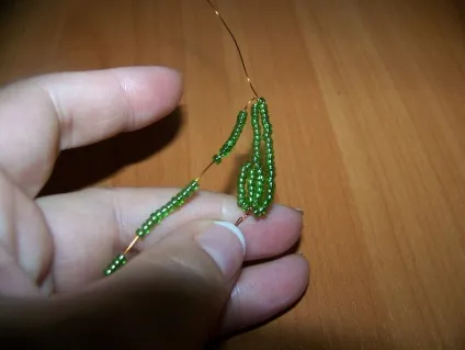 Роза з бісеру схема плетіння своїми руками і відео-мк (бісеру) Роза з бісеру схема плетіння своїми руками і відео-мк