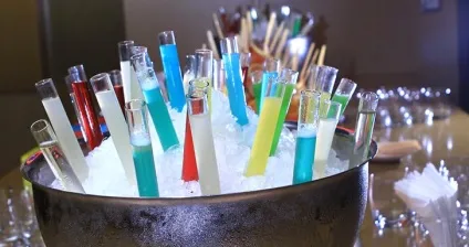 15 Нестандартних подач для вашого коктейлю (вашого) 15 Нестандартних подач для вашого коктейлю