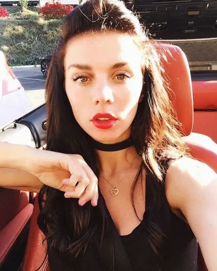 Анна Седокова розкрила 5 своїх головних секретів краси, журнал cosmopolitan (Анна Седокова) Анна Седокова розкрила 5 своїх головних секретів краси, журнал cosmopolitan