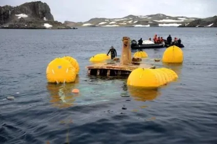 Безмежне море »