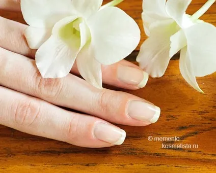 Базовий пост - chanel beaute des ongles nail polish base coat відгуки (ongles) Базовий пост - chanel beaute des ongles nail polish base coat відгуки
