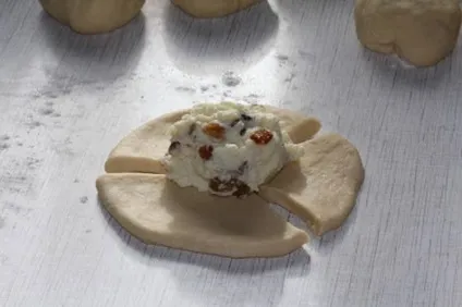 Булочки трояндочки з цукром рецепт з фото трояндочки з сиром і з яблуками з дріжджового тіста, як (рецепт) Булочки трояндочки з цукром рецепт з фото трояндочки з сиром і з яблуками з дріжджового тіста, як