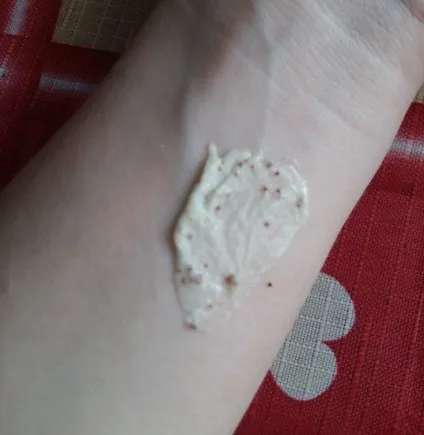 Бюджетний скраб для тіла avocado oil body scrub від planeta organica відгуки