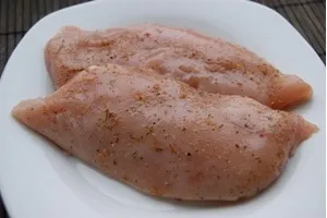 Цезар з куркою класичний рецепт простого салату (класичний) Цезар з куркою класичний рецепт простого салату