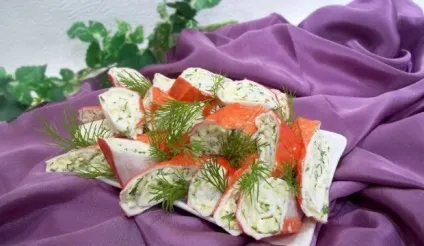 Рулет з крабових паличок рецепт з покроковими фото (рулет) Рулет з крабових паличок рецепт з покроковими фото